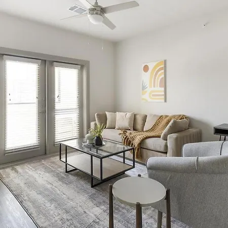 Landing At The Duvall - 1 Bedroom In Grand Prairie